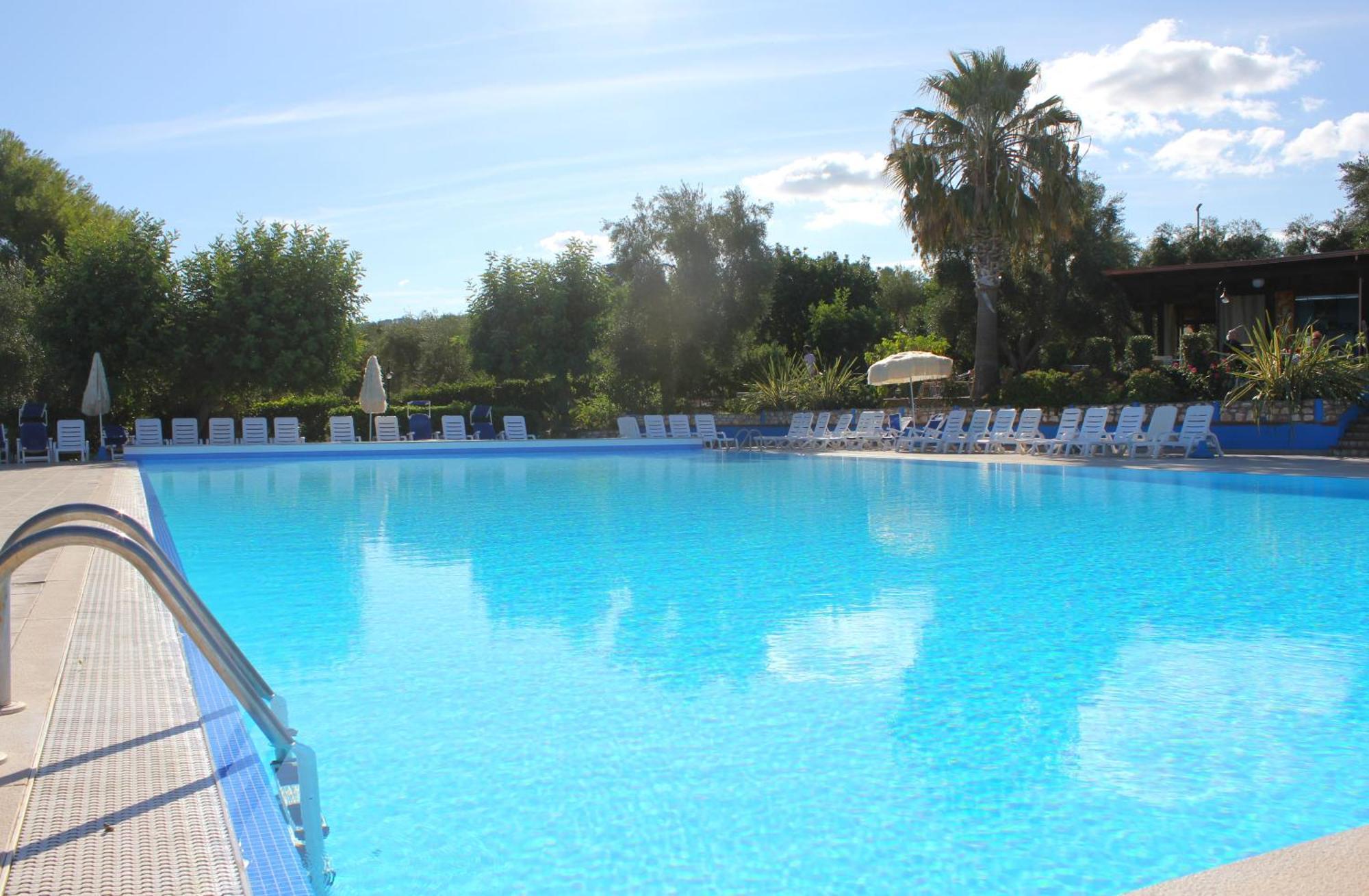 Villaggio Uliveto Rodi Garganico Exterior photo